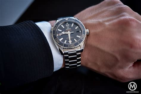 omega seamaster 39.5mm|Omega Seamaster 38mm quartz.